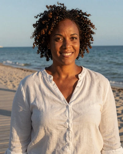 Tasha, 41, Miami Florida - trucker dating profile at oceanfront boardwalk